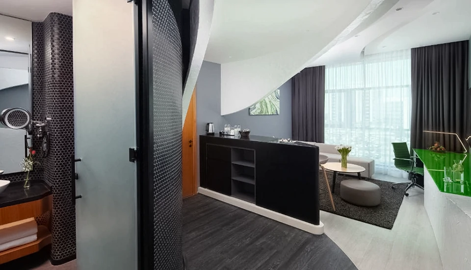 هتل الخوری اسکای گاردن دبی